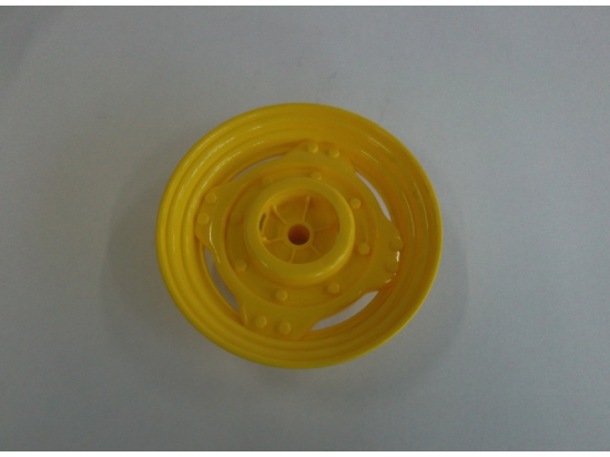 YELLOW FRONT LARGE HUBCAP